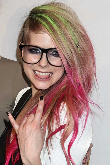 avril lavigne cabelo rosa
