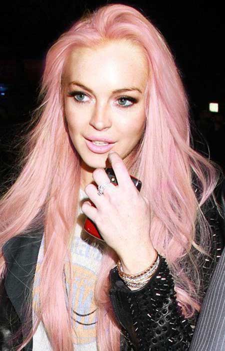 com luzes cabelo rosa