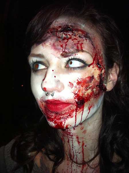 com sangue maquiagem de zumbi